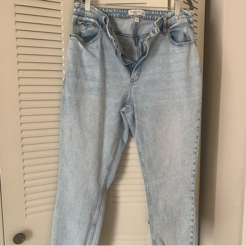 Abercrombie Curve Love High Rise Skinny Size 33/16
